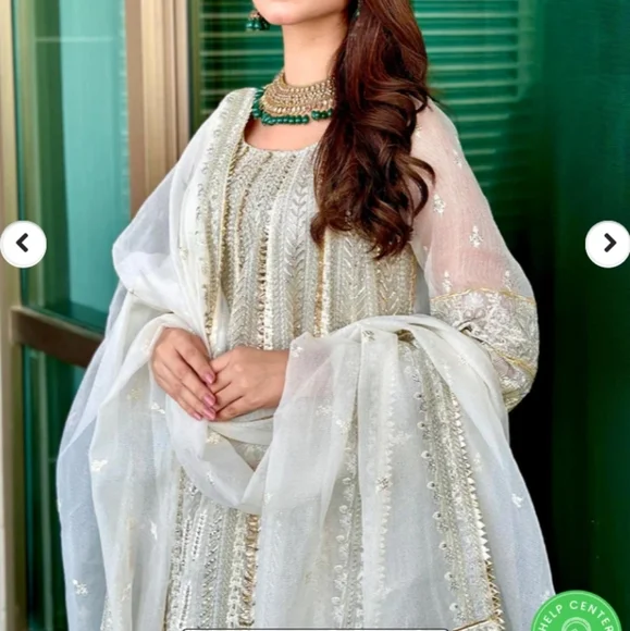 Bano Pakistani Designer Dress - Picture 3 of 12